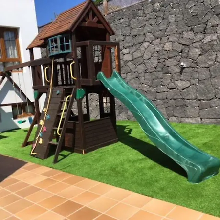 Vila 25 Sea Views, Pool,games,hot Tub, Office With Computer+ Wifi Playa Blanca (Lanzarote)
