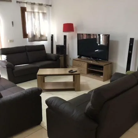 Vila 25 Sea Views, Pool,games,hot Tub, Office With Computer+ Wifi