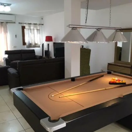 Vila 25 Sea Views, Pool,games,hot Tub, Office With Computer+ Wifi