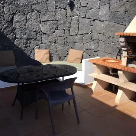 25 Sea Views, Pool,games,hot Tub, Office With Computer+ Wifi