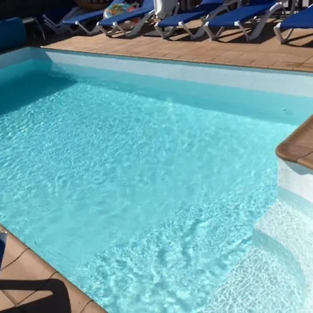 25 Sea Views, Pool,games,hot Tub, Office With Computer+ Wifi